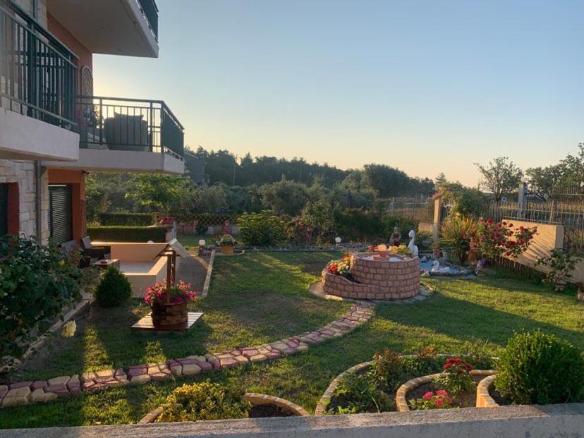 Dora'S Garden Villa Αλεξανδρούπολη Εξωτερικό φωτογραφία